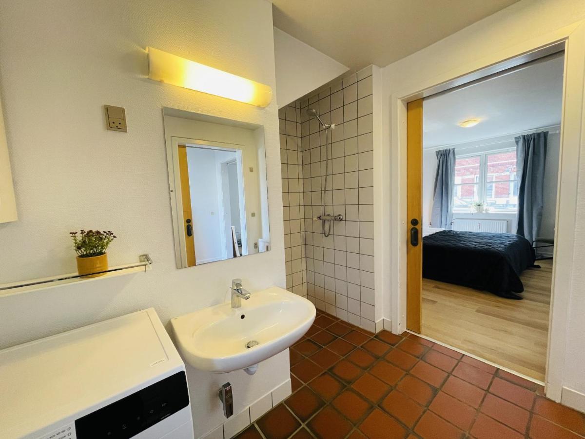 Aday - Central Terrace Apartment In Hjørring Exteriör bild