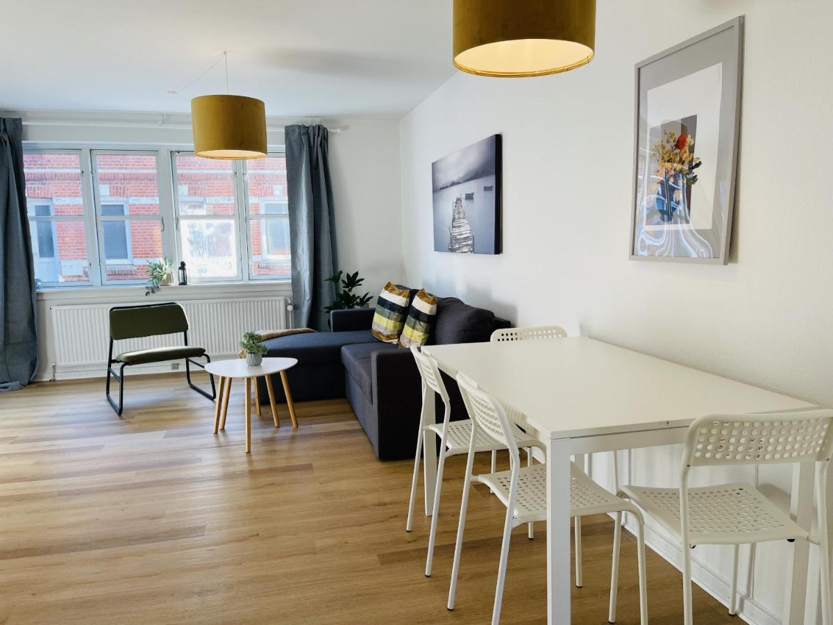 Aday - Central Terrace Apartment In Hjørring Exteriör bild
